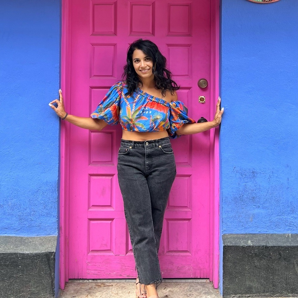 FARM Rio Off-Shoulder Crop Top - Picture 6 of 6